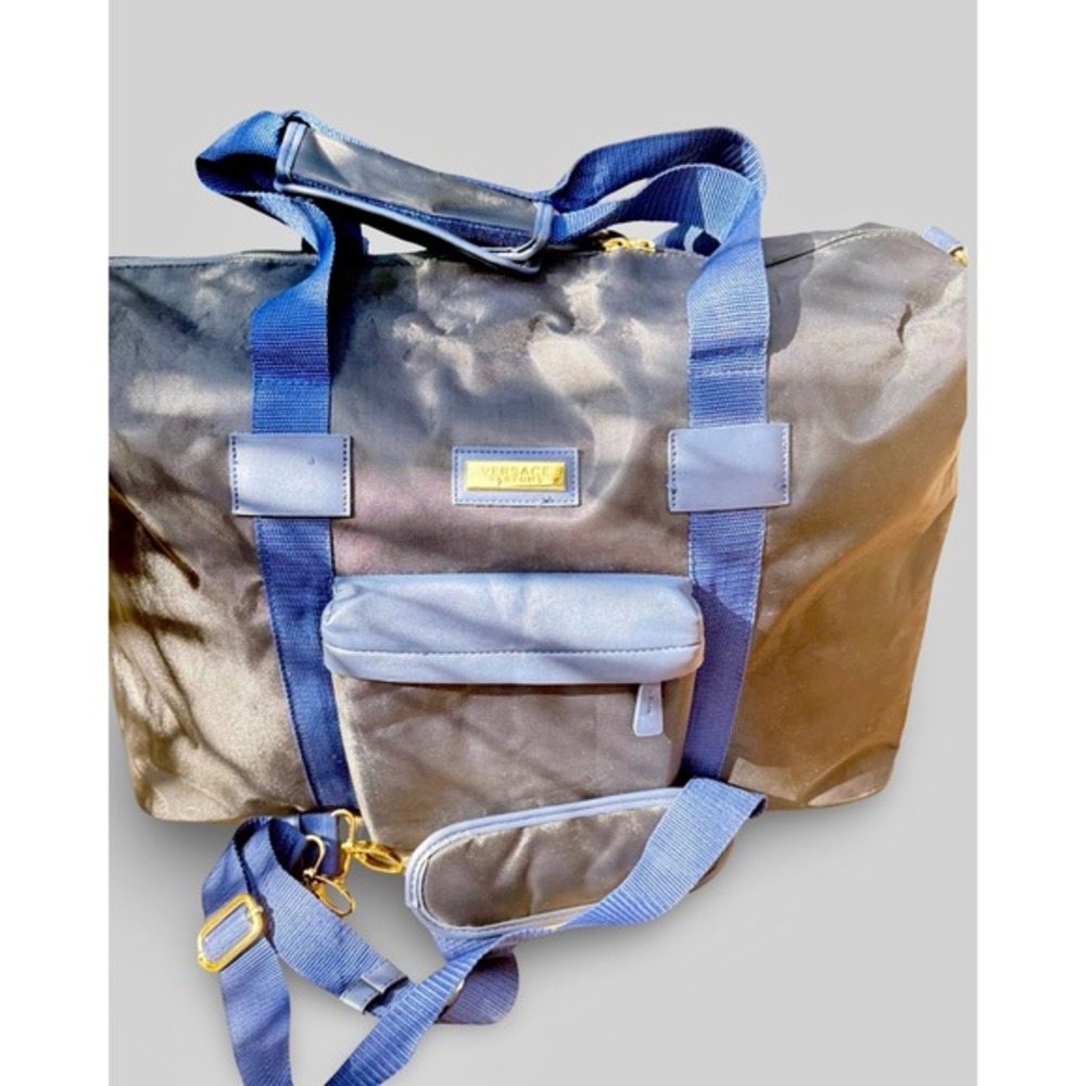 Versace Parfums Large NWOT‎ Weekender Duffle Bag Navy Blue Travel Carry On